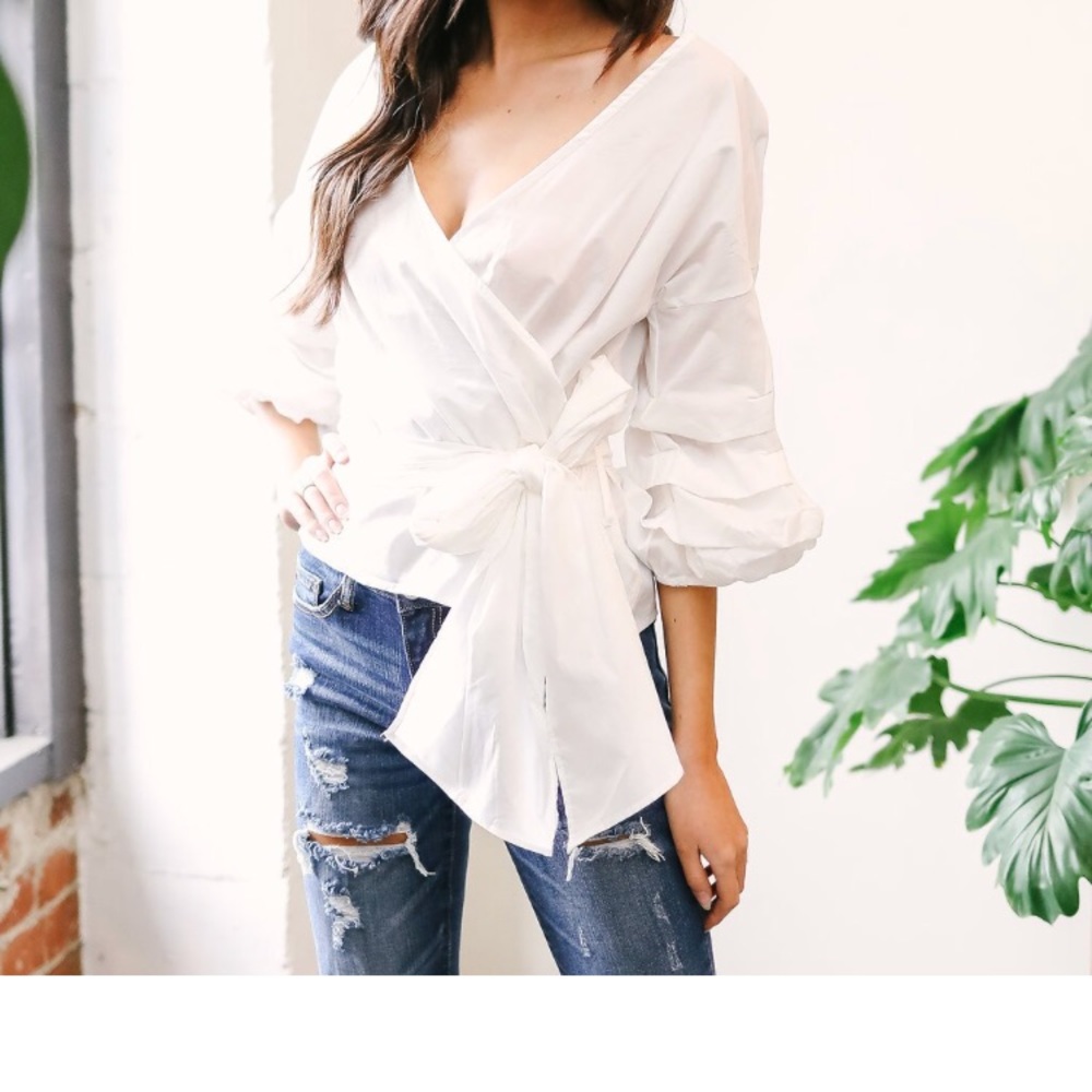 🔥NEW IRIS LOS ANGELES ADALENE COTTON WRAP TOP🔥